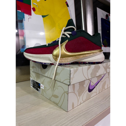 Nike freak 5 近全新 落地一次