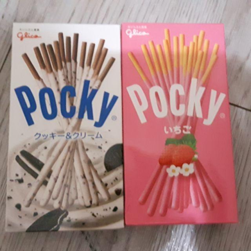 百奇?POCKY 牛奶餅乾 / 草莓 巧克力棒 40g