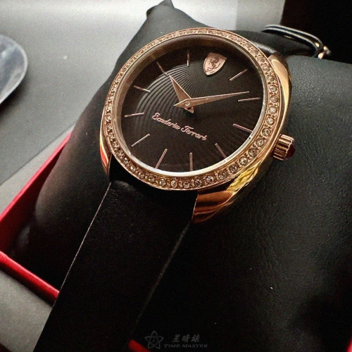 FERRARI手錶,編號FE00090,34mm玫瑰金圓形精鋼錶殼,黑色簡約, 中二針顯示錶面,深黑色真皮皮革錶帶款