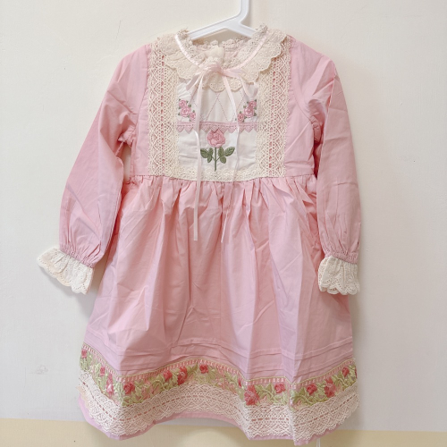 法式粉色花朵刺繡拼接蕾絲連身裙·110碼 現貨實拍［荳荳童心飾界］