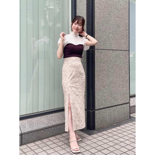 Cocodeal 精美高雅全刺繡開衩直筒裙 淺米 綠 黑