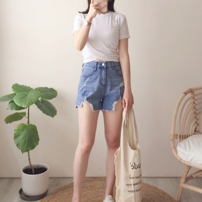 ?超少女長腿?後鬆緊爪破牛仔三分褲 短褲