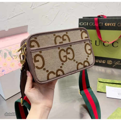 【GUCCI】古馳男士女士Retro帆布老花相機包迷你小方包單肩斜挎包郵差包大容量多功能出門旅遊必備可斜挎休閒逛街
