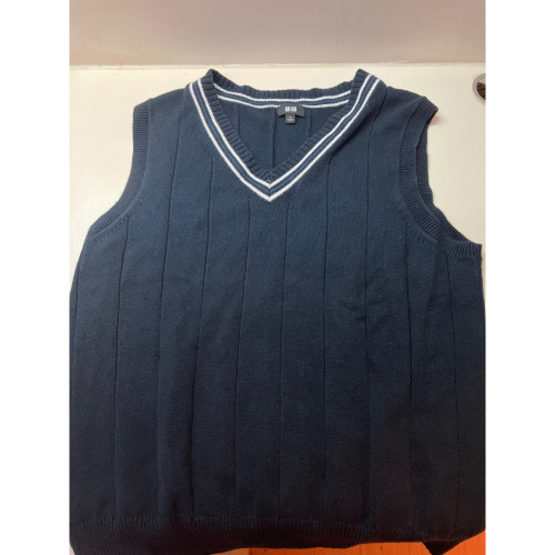 Uniqlo深藍學院風經典冬季背心（可搭襯衫