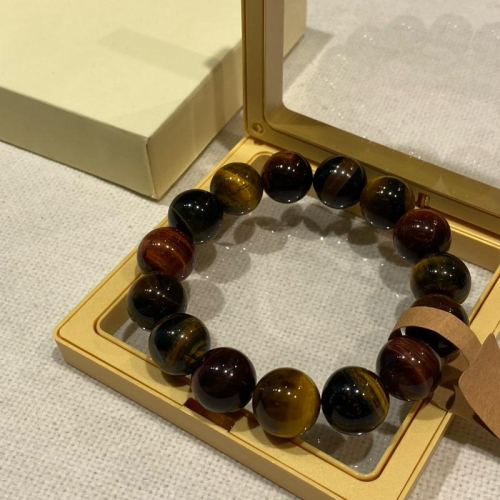 大學生賣水晶｜彩虎眼 百貨水晶 現貨 原相機直拍 無濾鏡 最真實的照片 最優惠的價格