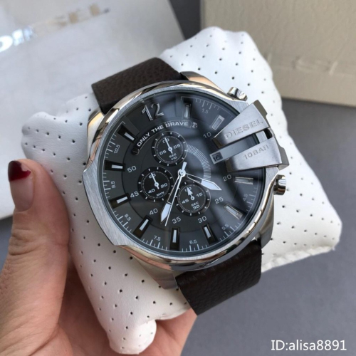 迪賽DIESEL手錶 石英錶 三眼計時灰錶面手錶 時尚休閒棕色皮帶錶 大直徑夜光防水手錶 日曆多功能男生手錶DZ4290
