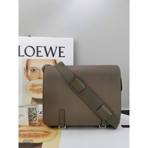 Loewe Buckle Tote簡約大氣可調節肩帶耐磨耐用簡便實用經典印花大容量內部有夾層輕便實送男友生日節日禮物