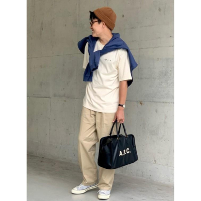 新款?情侶 日本 ag.b 小b 日本b 經典 草寫刺繡LOGO 男款 女款 情侶款 米白色 純棉短袖 短袖 T恤