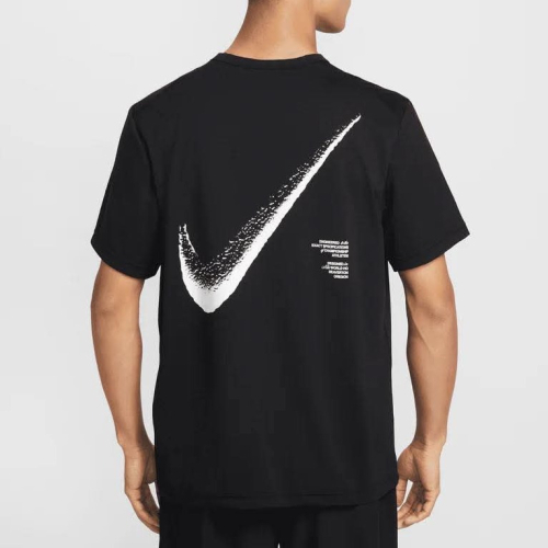 男子 NIKE HYVERSE 黑色 刺繡LOGO 吸濕排汗 彈性 抗UV 訓練 短袖上衣