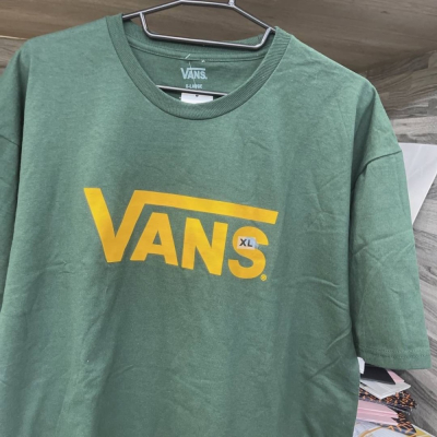 Vans 墨綠色男生短袖上衣