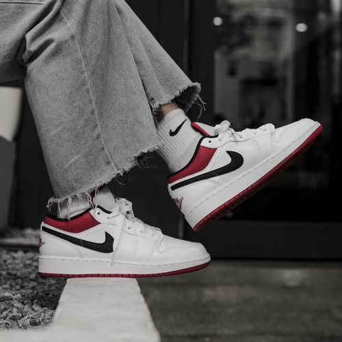 Air Jordan 1 Low White University Red 553558-118 AJ1