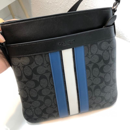 （momo shop）Coach 蔻馳 新款 男士單肩包 荔枝紋小牛皮 斜挎包 男生包包 側肩背包 23216