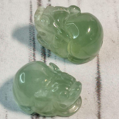 ?招財納福?天然緬甸玉 A貨翡翠 冰晴 精雕 小貔貅 前後有孔 可綁手串【92jade遇見善緣】現貨 diy設計飾品配件
