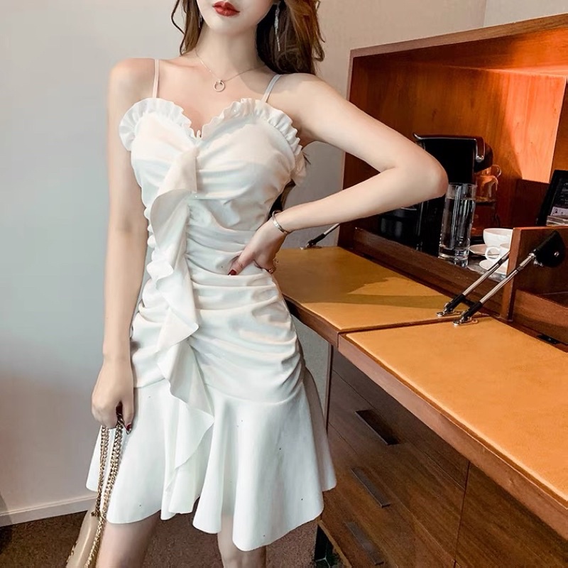 ❤️現貨在台，白L 設計 性感 女神 小眾 氣質 修身 法式 荷葉邊 魚尾 包臀 吊帶 細肩帶 連衣裙 洋裝 禮服