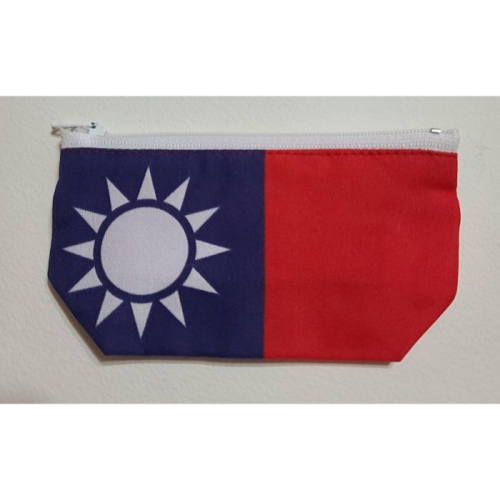 全新 國旗圖樣 拉鍊 零錢包 尺寸: 13.5 X 7.5 X4.5 CM