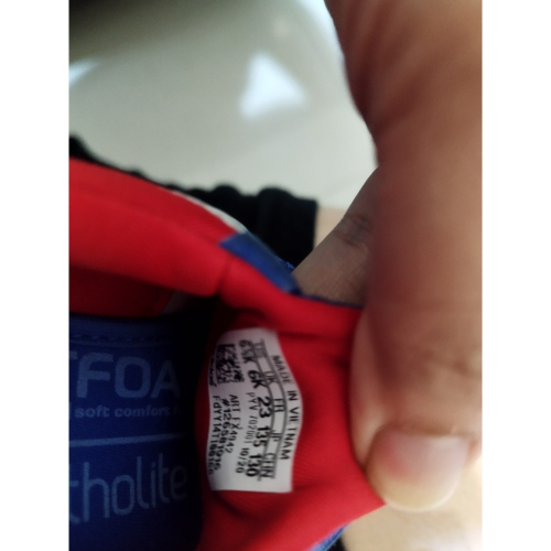 adidas童鞋