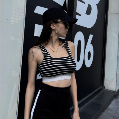 【DOE.FF自訂款】條紋橡筋杯墊背心 (現貨) 背心 小可愛 背心女 辣妹上衣 短版背心 上衣女 運動背心