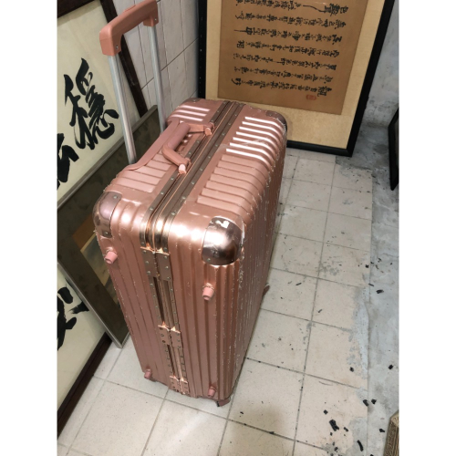 玫瑰金 四輪 超大 行李箱 77*47*28cm 二手狀態如圖20260106拍