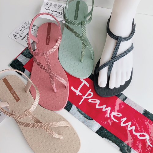 ?*Ipanema 2023*巴西涼鞋(美人魚鱗 細帶線條 WISH 交叉環帶夾腳涼鞋)