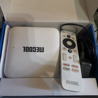 MeCool KM2 正Netflix授權 語音+4K