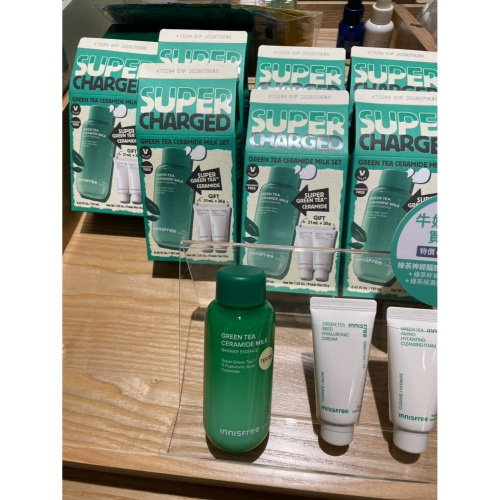 innisfree 綠茶神經醯胺牛奶水精華組