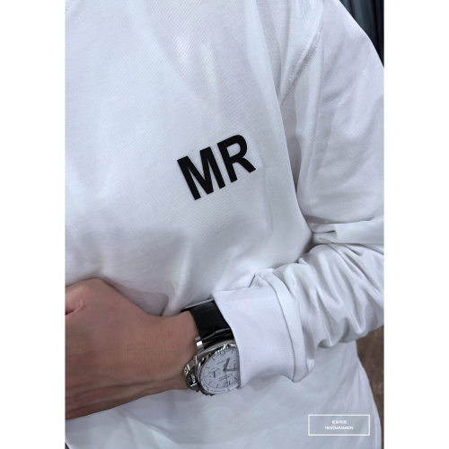 『新品上市』重磅MR英字大學T-白(NOF2309B2233)