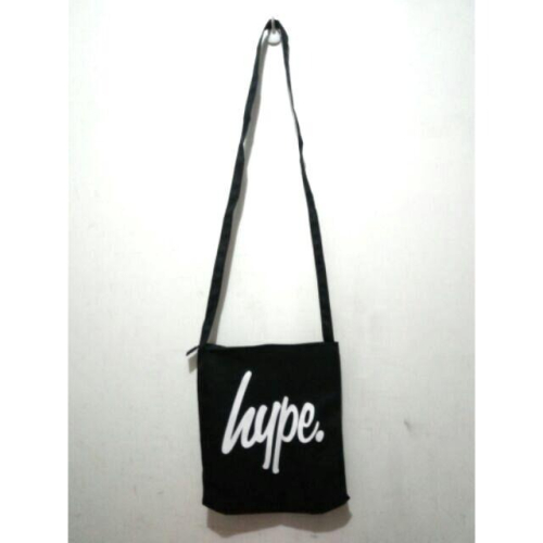 Hype × Busch聯名贈品斜背包