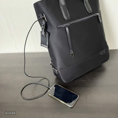 【Tumi】途米男士手提包雙肩包背包USB電源接口電腦隔層可容納15寸筆記本電腦簡約大氣耐磨耐用簡便百搭禮物耐磨耐用