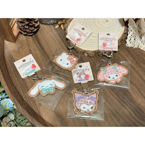 現貨 日本 三麗鷗 Sanrio 刺繡 不織布 鑰匙圈 吊飾 kitty 美樂蒂 大耳狗 庫洛米