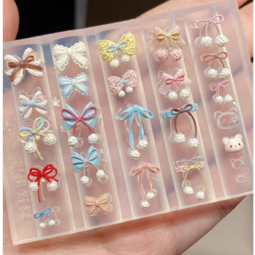 【美麗城堡】毛球蝴蝶結造型 . DIY矽膠模具 .耶誕節雪花鏈條水晶球雕花