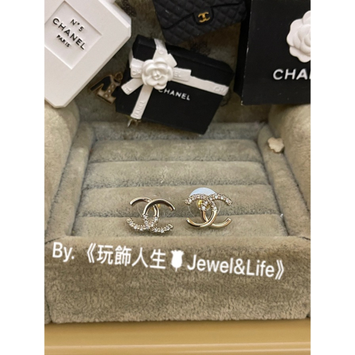 品牌經典? 基本款 C LOGO 水鑽 不對稱 金色 二手 迷你 造型 耳環