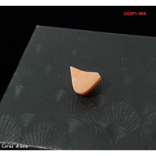 ?Coral珊寶手作-天然粉珊瑚造型裸石(頂半孔) 10*13.3*8.1mm CO2P1-905