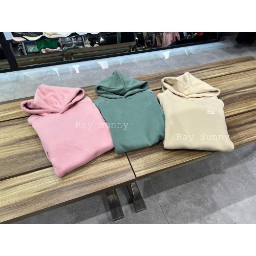 RS代購 - PUMA全新正品優惠 PUMA男女款-Nikki 謝欣穎代言 流行系列Classics質感長厚連帽T恤