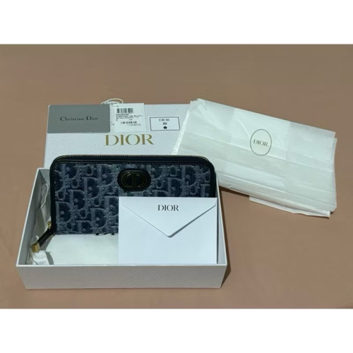 Dior藍提花長夾