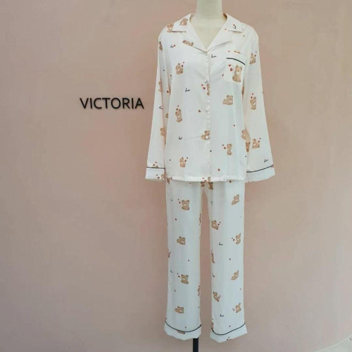 ✨️Korinana??正韓東大門家居服睡衣代購｜多款現貨｜韓國可愛圖案絲滑醋酸材質2件式睡衣／居家服（熊熊）