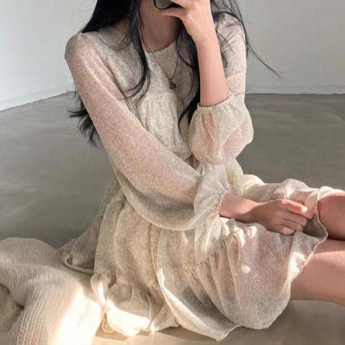❤️現貨在台，適合S.M 收腰 長袖 碎花 輕熟 蛋糕裙 飄逸 連衣裙 仙女 雪紡 a字裙 洋裝 可愛 野餐 度假