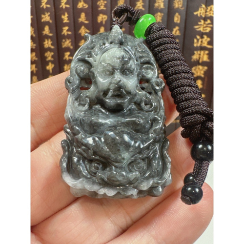 天然翡翠A貨-乘龍羅剎立體厚庄掛件 商品編號070907