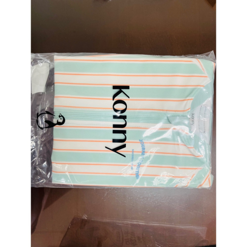 Konny泳衣