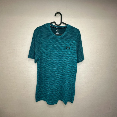 美國 UA 安德瑪 Under Armour 男款 短袖Seamless Fade 無縫運動T恤 size M