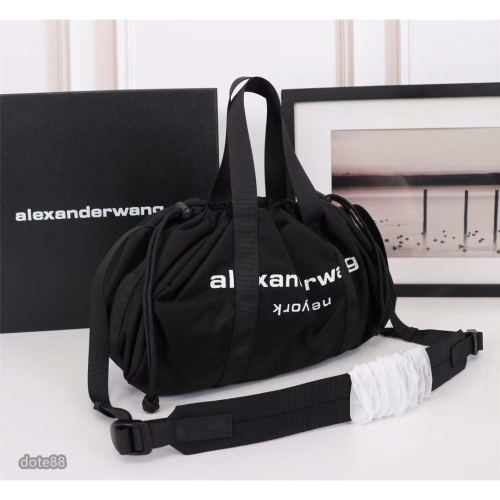 【Alexander wang】 亞歷山大王黑色尼龍手提肩背運動旅行包男女同款耐污耐磨多功能簡便實用出門旅行必備時尚