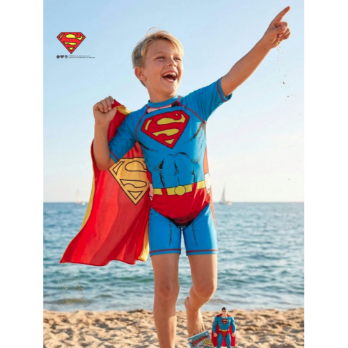 正版聯名 超人 Superman 超級英雄 男童短袖連身修身泳衣 彈性泳褲泳裝