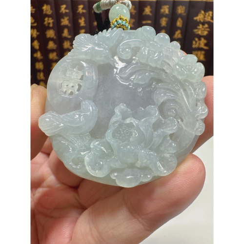 天然翡翠A貨-雙喜鵲報喜榮華富貴蓮花觀音立體雙面雕厚庄掛件 商品編號：080301