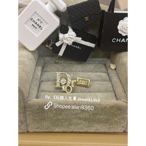 DIOR 超美 不對稱 二手 花卉 LOGO 方牌 復古金 造型 耳環