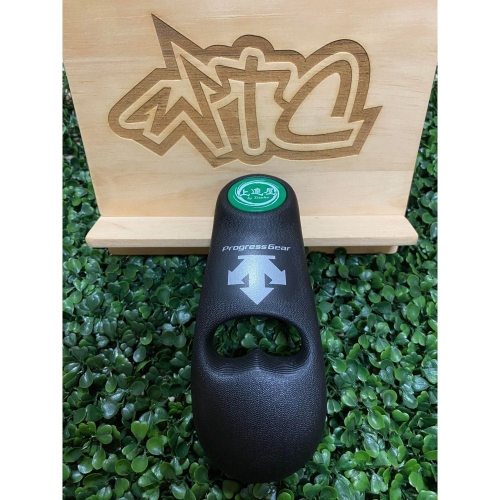 【WTC雜貨舖】 DESCENTE 上達屋 GYRO STICK 棒球 投球訓練器