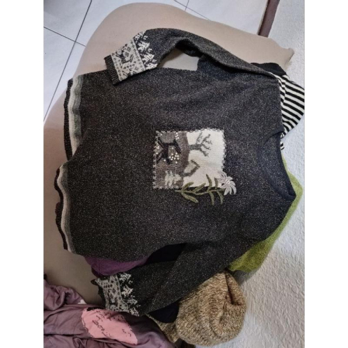 毛衣 黑色 FREE SIZE 有墊肩