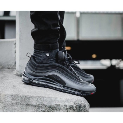 《Value》NIKE AIR MAX 97 全黑 灰黑 子彈 碳黑 黑勾 3M 反光 氣墊 慢跑 921826-005