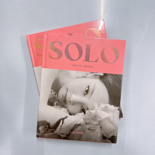 Jennie Solo 特別版 JENNIE [SOLO] PHOTOBOOK -SPECIAL EDITION-
