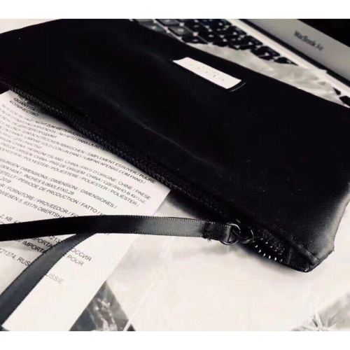 Gucci 化妝品VIP漂亮禮 美妝櫃台禮品黑色隨身化妝包 小手包 手拿包 收納袋 母親節 父親節 情人節 送禮自用兩相