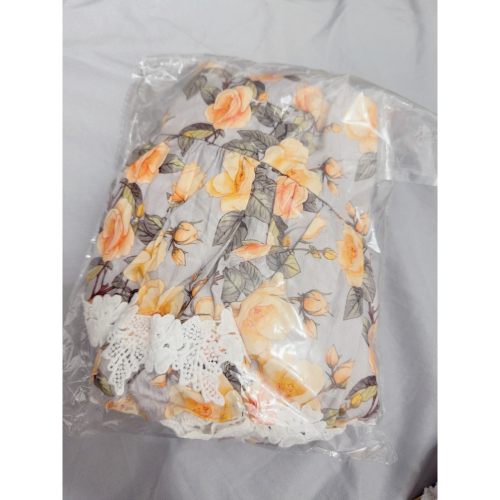 蕾絲滿滿 奶霧