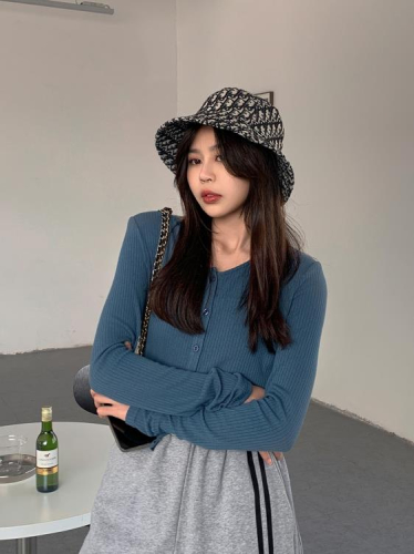DearGod正韓女裝法兒家 韓國定制開衫毛衣初春上衣薄款吊帶針織兩件套外套女春秋